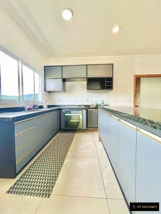 Imagem Casa a venda em Atibaia - Condomínio Fechado, 1.000 m² e 3 Suítes!