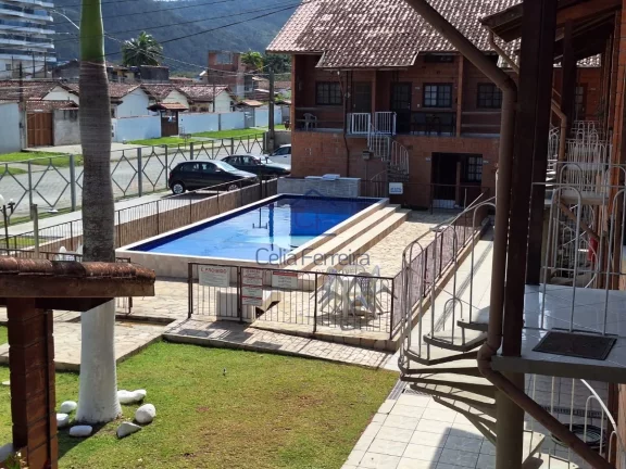 Apartamento em condomínio em excelente localização a 500m da praia Martim de Sá - Caraguatatuba/SP