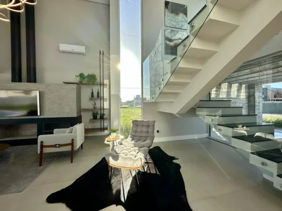 Imagem Casa em Condominio 4 Dormitórios - Bairro Centro