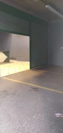 Imagem Excelente Imóvel com área total construída de 853,00 mt2, sendo dividido em:* Amplo salão térre...