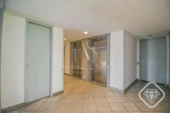 Imagem Apartamento iluminado e mobiliado, em localização prática e com infraestrutura completa.

São 2 ...
