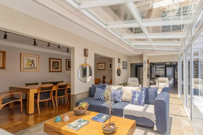 Imagem Casa com 545m2, 5 dormitórios (4 suítes) e 5 vagas a venda no Alto da Lapa, São Paulo