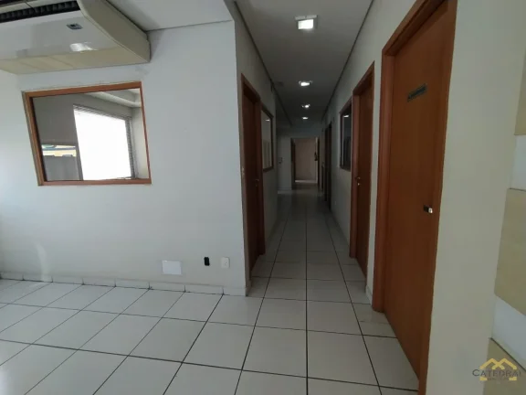 Imagem Salão Comercial com 300m² - Locação no Centro de Jundiaí