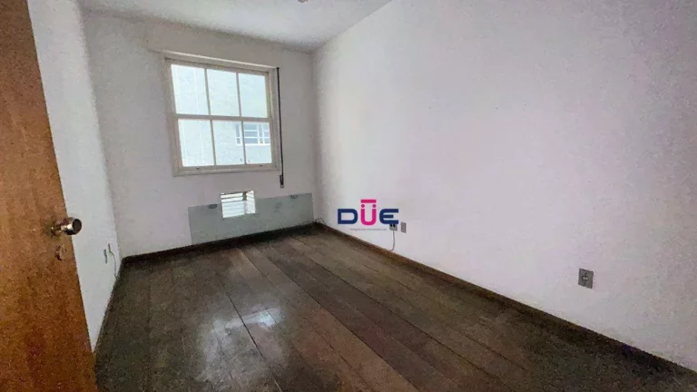 Imagem Apartamento com 3 dormitórios à venda, 140 m² por R$ 840.000,00 - Ponta da Praia - Santos/SP