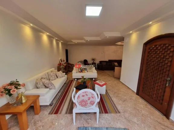 Imagem Casa à venda 3 Quartos, 1 Suite, 10 Vagas, 279M², Osvaldo Cruz, São Caetano do Sul - SP