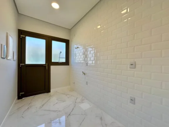 Imagem Casa em Condominio 3 Dormitórios - Bairro Arroio Teixeira