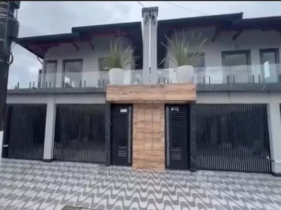 Imagem Casa com 2 dormitórios à venda, 54 m² por R$ 295.000,00 - Maracanã - Praia Grande/SP