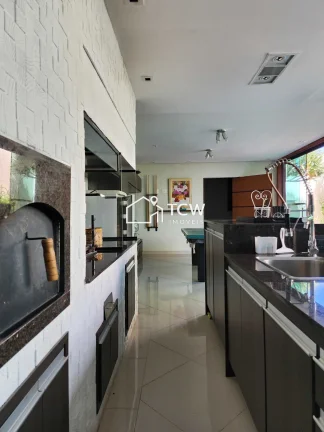 Imagem Casa de Condomínio com 7 Quartos à venda em Sorocaba