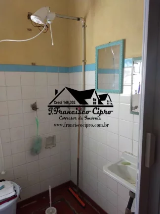 Imagem Casa-Terrea-para-Venda-em-Centro-Guaratingueta-SP