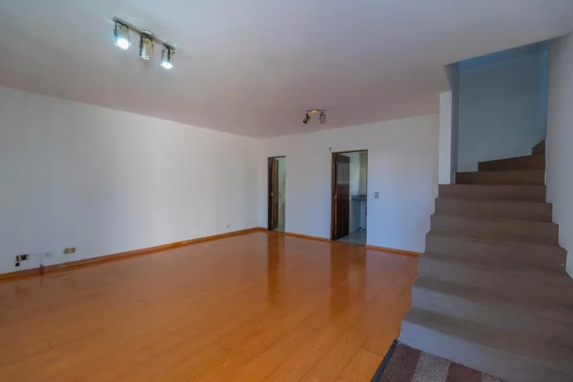 Imagem Casa Comercial no Seminário Curitiba