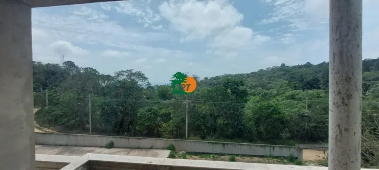 Imagem Chácara para Venda em São Roque, Planalto Verde, 3 dormitórios, 1 suíte, 4 banheiros, 1 vaga