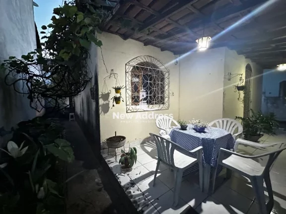 Imagem Casa em Araçás: 3 quartos, 2 banheiros, varanda e quintal - Vila Velha