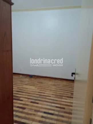 Imagem Oportunidade no Centro de Londrina! Amplo apartamento com 3 dormitórios, 120m² de área útil, sala espaçosa, cozinha, 1 vaga e condomínio acessível