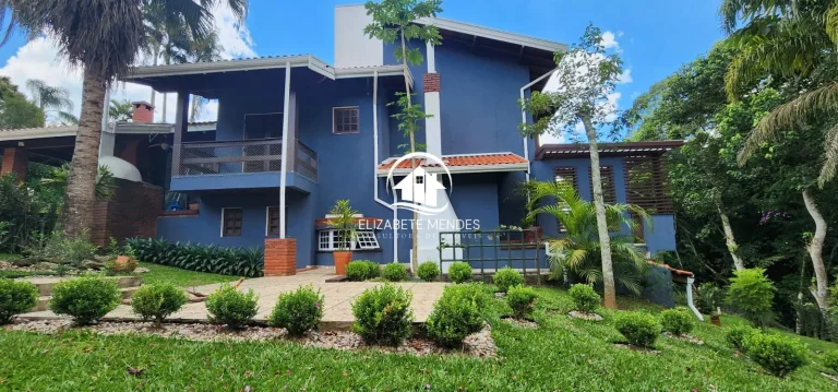 Imagem Sobrado à venda, IPELANDIA, SUZANO - SP Condomínio fechado casa de alto padrão com 2 suítes à venda