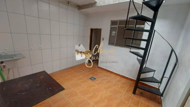 Imagem Casa à venda no Parque Maria Helena com 2 Dormitórios
