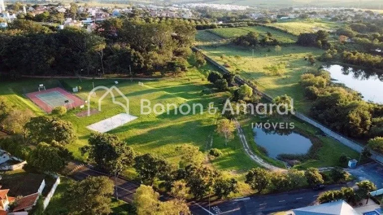 Imagem Terreno plano com 1.131,23 m² no Condomínio de Chácaras São Rafael, Campinas.
Condomínio atrás...