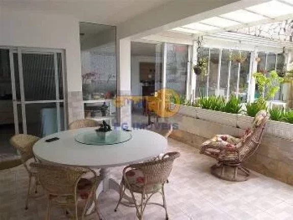 Imagem EXCELENTE RESIDENCIAL COM 5 DORMITÓRIOS NO BALNEÁRIO ITAPUÃ