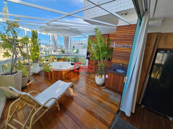 Imagem Cobertura com 3 dormitórios à venda, 135 m² por R$ 1.350.000,00 - Centro - Cabo Frio/RJ