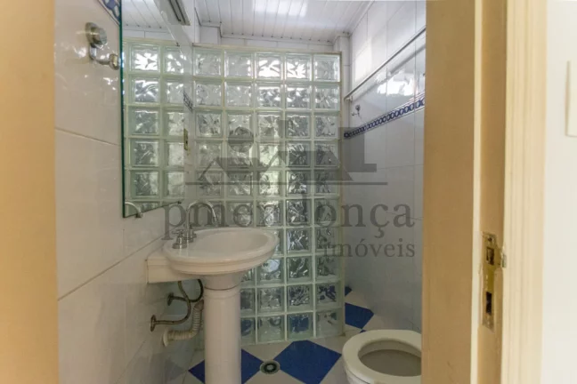 Imagem Apartamento em prédio charmoso dos anos 50 em Higienópolis, 118m²