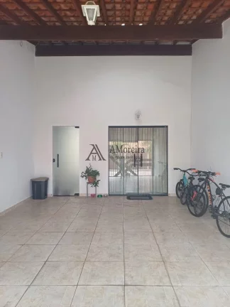 Imagem Casa à venda em Jundiaí-SP, bairro Fazenda Grande: 2 quartos, 2 salas, 1 banheiro, 2 vagas, 98m². Venha conferir!