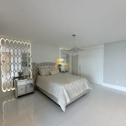 Imagem Apartamento de altíssimo luxo com 5 suítes!!!
