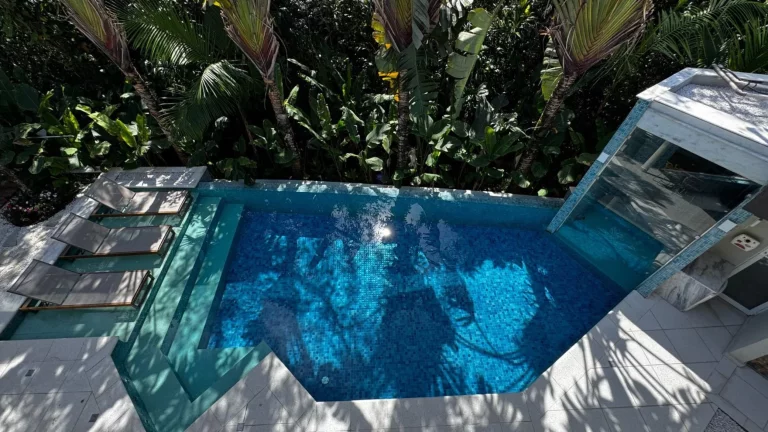 Imagem Imperdível: Casa à venda em Riviera de São Lourenço Módulo 24! 7 quartos, 7 suítes, 3 salas, 4 vagas e 500m² de área.