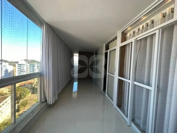 Imagem Excelente apartamento frente, 150m2 - 4 quartos modificado para 3 quartos sendo 2 suítes e 2 Varandas,