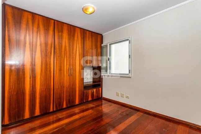 Imagem Lindo apartamento com 118 m² área útil, 03 dormitórios - sendo 01 suíte, living para dois ambie...
