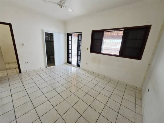 Imagem CASA COM 140 m² - OCIAN - PRAIA GRANDE SP
