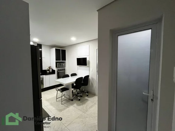 Imagem CASA COM 4 DORMS SENDO 2 SUITES, HORTO STO ANTONIO JUNDIAI, ACEITA TROCA