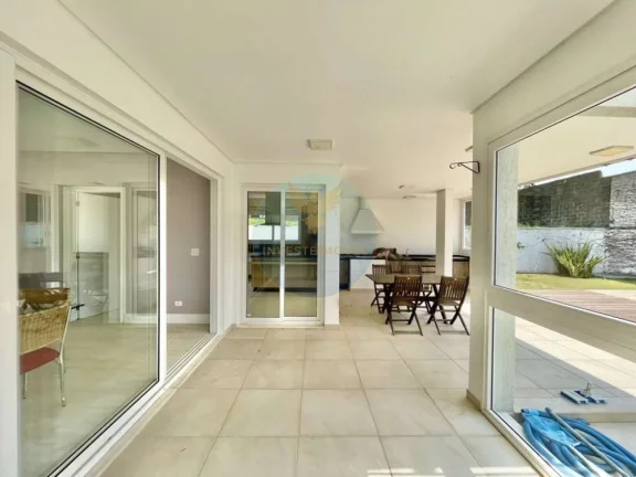 Imagem Casa em Condomínio a Venda no bairro Granja Viana - Cotia, SP