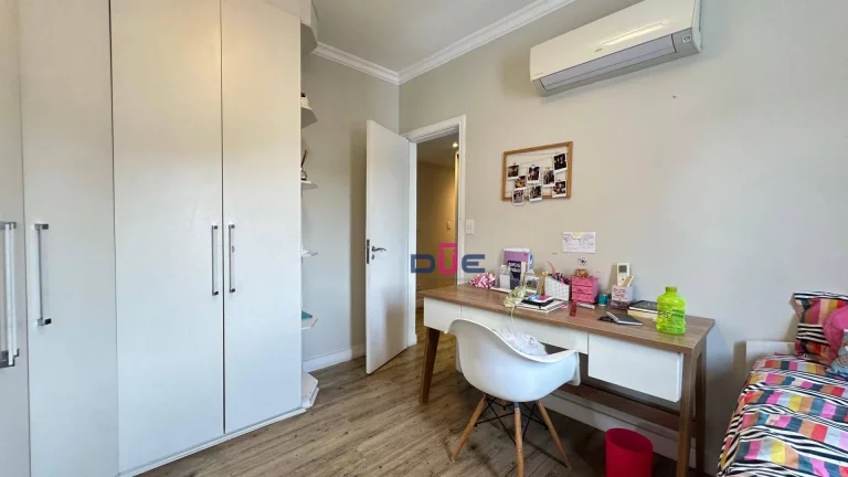 Imagem Apartamento com 3 dormitórios à venda, 230 m² por R$ 1.700.000,00 - José Menino - Santos/SP