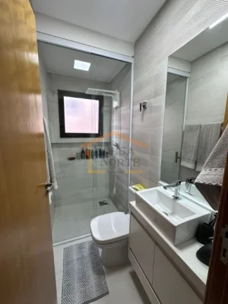 Imagem Casa em Condomínio Fechado!
Excelente casa, 3 dormitórios, sendo 2 suítes, lavabo, sala para dois...