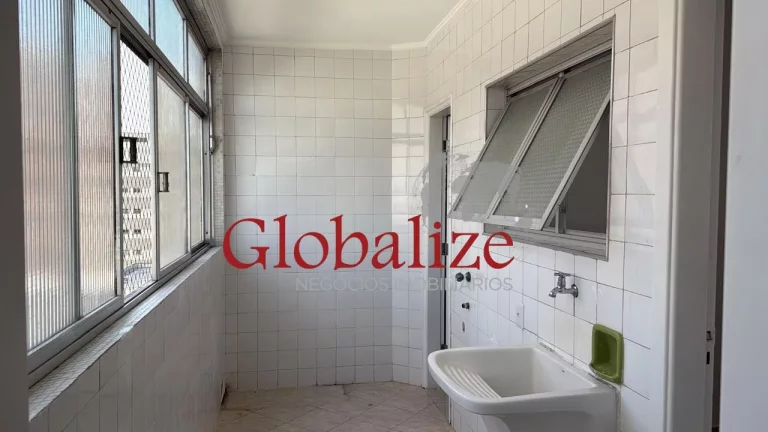Imagem Apartamento 2 dormitórios com dependência completa e vaga demarcada no Boqueirão em Santos por R$ 690.000,00