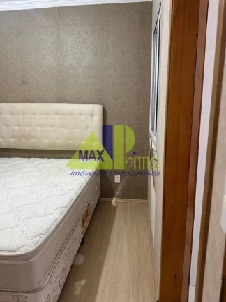 Imagem Casa à venda na Vila Granada, São Paulo-SP: 2 quartos, 1 suíte, 1 sala, 2 banheiros, 2 vagas, 160m². Confira já!