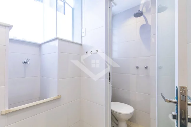 Imagem Apartamento de 2 Quartos para Venda em Copacabana com 80 m²