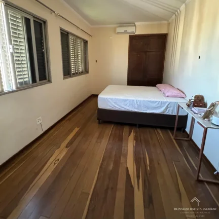 Imagem Apartamento à venda no Edifício Itamarati andar alto - Centro