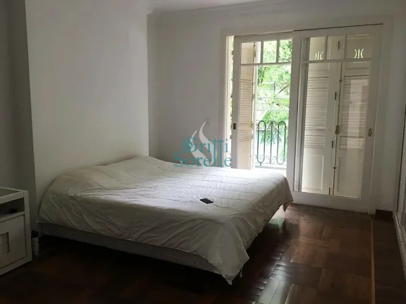 Imagem Luxuosa Casa/Sobrado à Venda em Moema - São Paulo/SP.