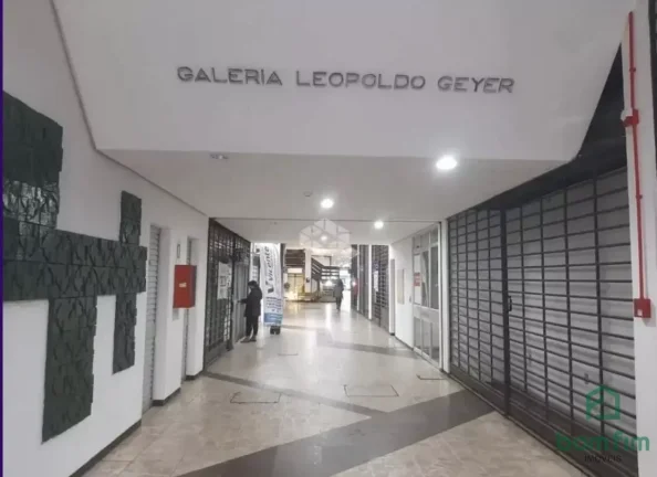 Imagem Sala comercial em galeria para venda, São Geraldo, Porto Alegre