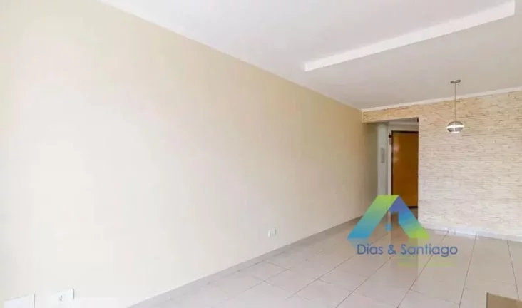 Imagem Lindo apartamento recém reformado em 65m² com 2 dormitórios, 1 suíte e 2 vagas em localização privilegiada próximo Estação Alto do Ipiranga/Zsul.