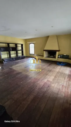 Imagem Casa com 400m2 de constr, terreno 1200m2, Esquina, Piscina, Vila Oliveira