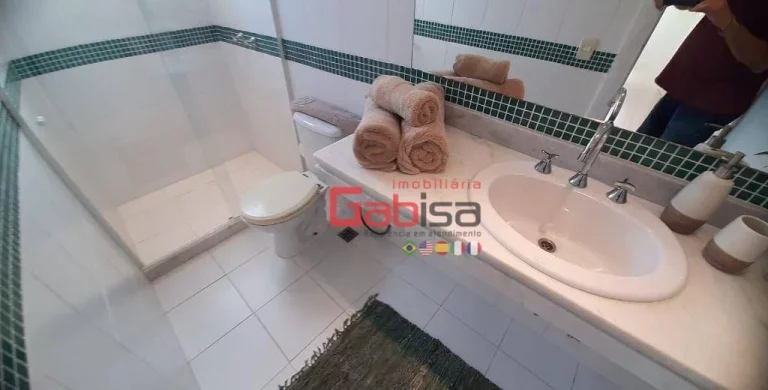 Imagem Casa com 4 dormitórios à venda, 300 m² por R$ 1.700.000 - Ferradura - Armação dos Búzios/RJ