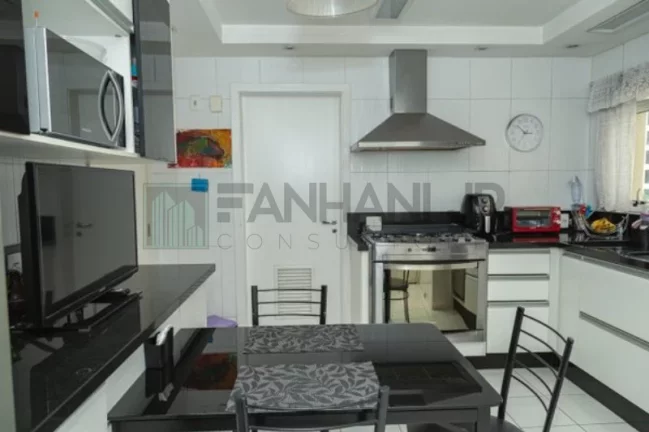 Imagem Imperdível apartamento de luxo em Moema, São Paulo-SP: 4 quartos, 2 suítes, 3 salas, 4 banheiros, 2 vagas de garagem, 174 m².