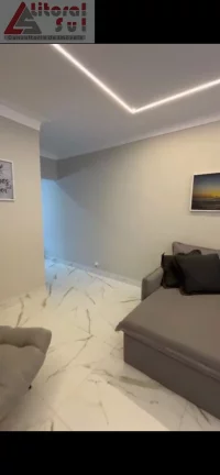 Imagem Casa à venda em Praia Grande-SP, bairro Tupi, 3 quartos, 3 suítes, 1 sala, 3 banheiros, 4 vagas, 230m².