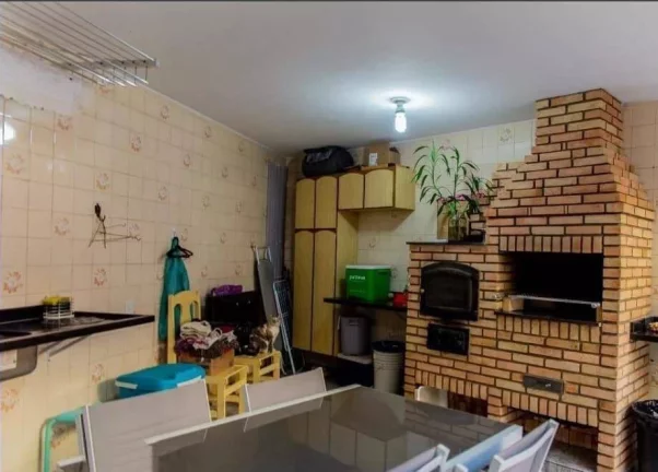 Imagem Sobrado com 4 dormitórios à venda, 256 m² por R$ 850.000,00 - Vila Humaitá - Santo André/SP