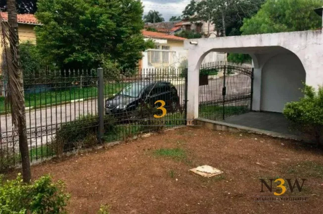 Imagem Casa à venda no Parque Continental São Paulo SP com 3 dormitórios (1 suíte), escritório, 4 vagas de garagem e amplo quintal