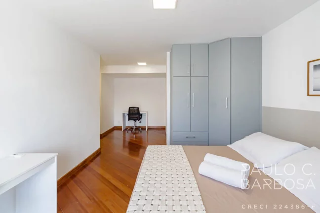 Imagem Pinheiros Cobertura com 3 dormitórios ( 2 Suítes) - 3 Vagas - 240m²