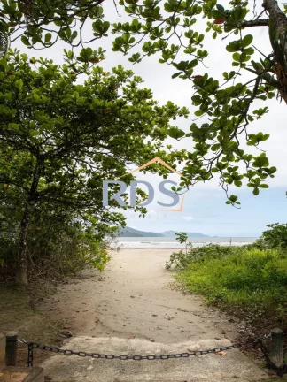 Imagem Linda casa Ubatuba p?(C) na areia ! 592m 06 suítes ! Oportunidade única