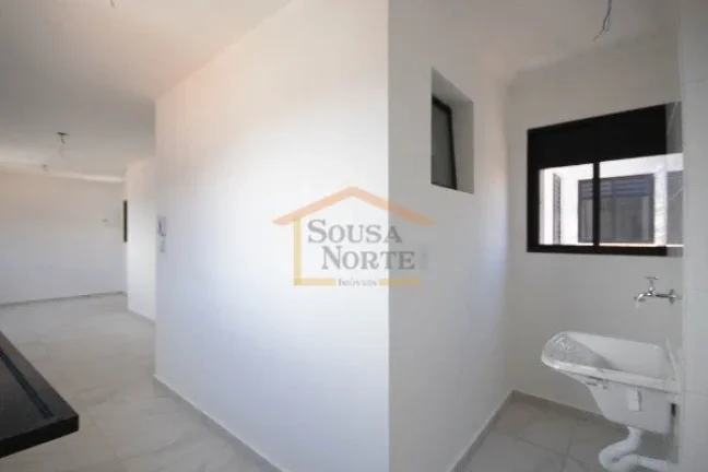 Imagem Apartamento com 44m², dispõe de 2 dormitórios, 1 banheiro, sala dois ambientes, cozinha com gabin...