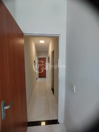 Imagem Casa à venda em Campo Grande-MS, bairro Panorama: 2 quartos, 1 suíte, 3 salas, 2 banheiros, 4 vagas de garagem, 266m².